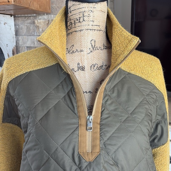 Prana yellow Glen Ivy pullover 1/4 zip quilted center two zip pockets fleece - Picture 6 of 16